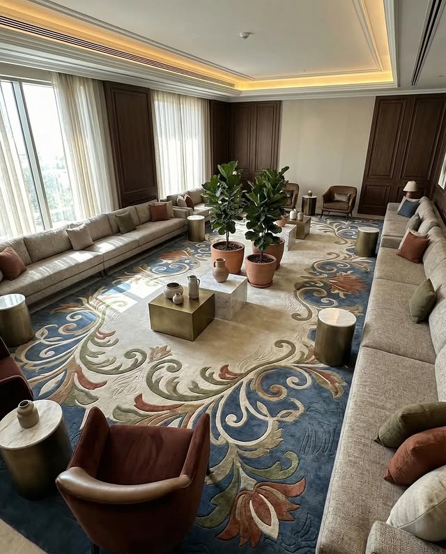 Radiant Hand Tufted Carpet & Rug