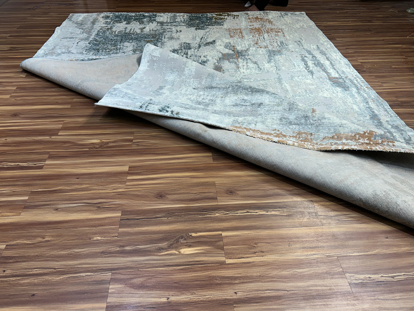 Vantara Modern Carpet & Rug 8x11
