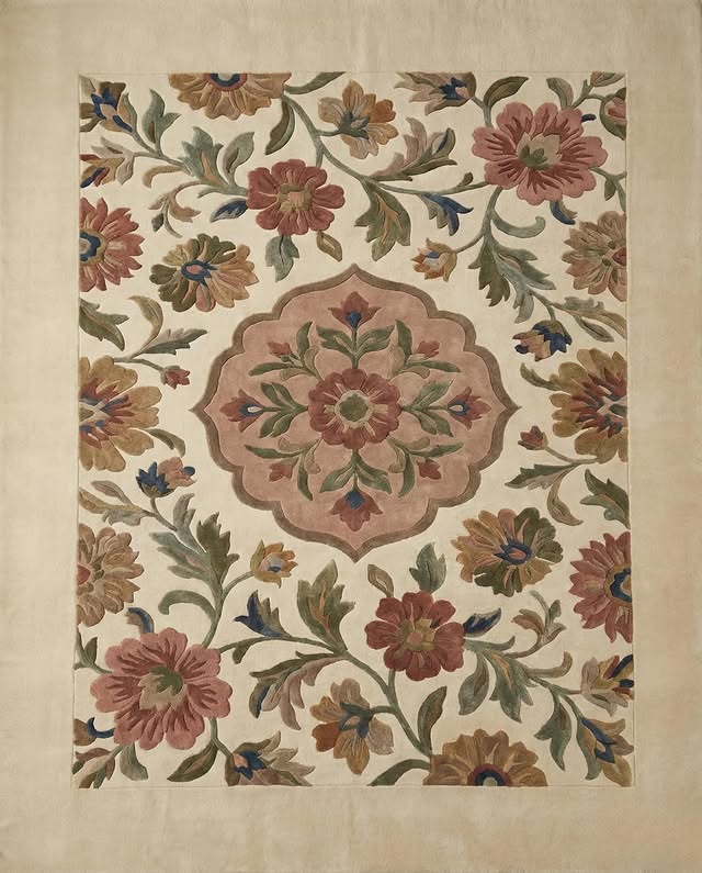 Glowry Hand Tufted Carpet & Rug